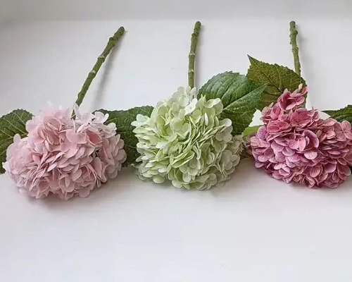 Bagaimana cara memilih hydrangea buatan?