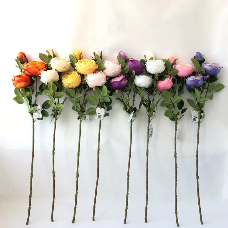 3 kepala bunga peony sutra