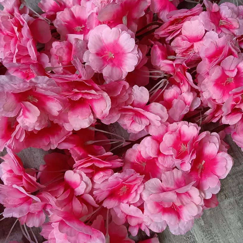 Cabang pohon sakura buatan